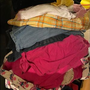 I’m selling my daughters 2T Clothing